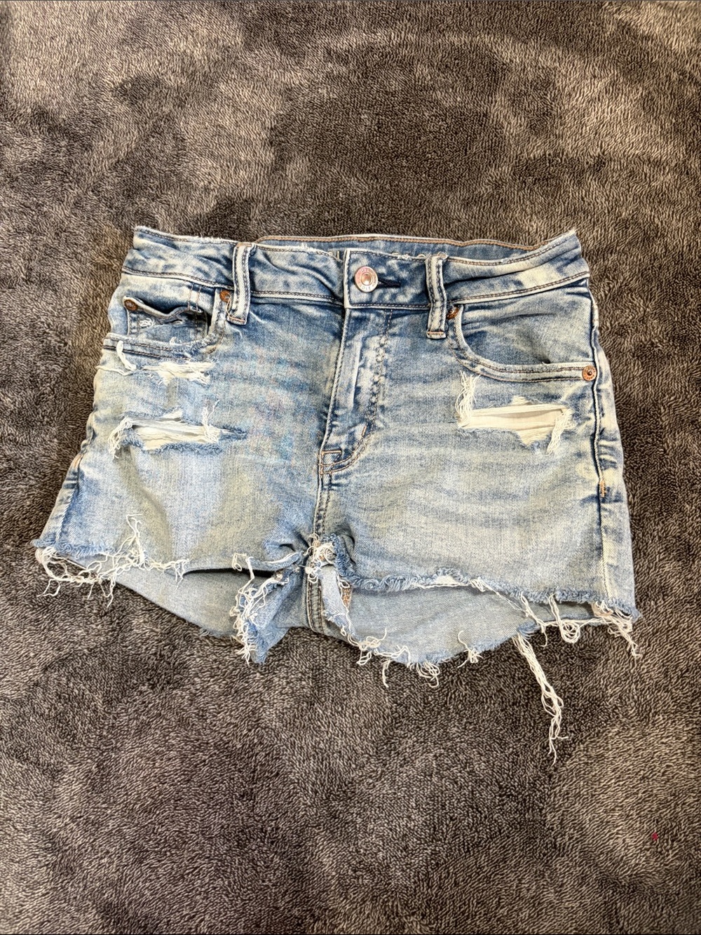 American Eagle Women’s Light Blue Distressed Denim Cutoff Shorts
